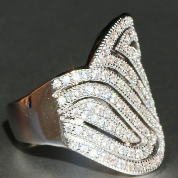 Silver Leaf Design Ring Check out the comments! - Picture 2 of 8